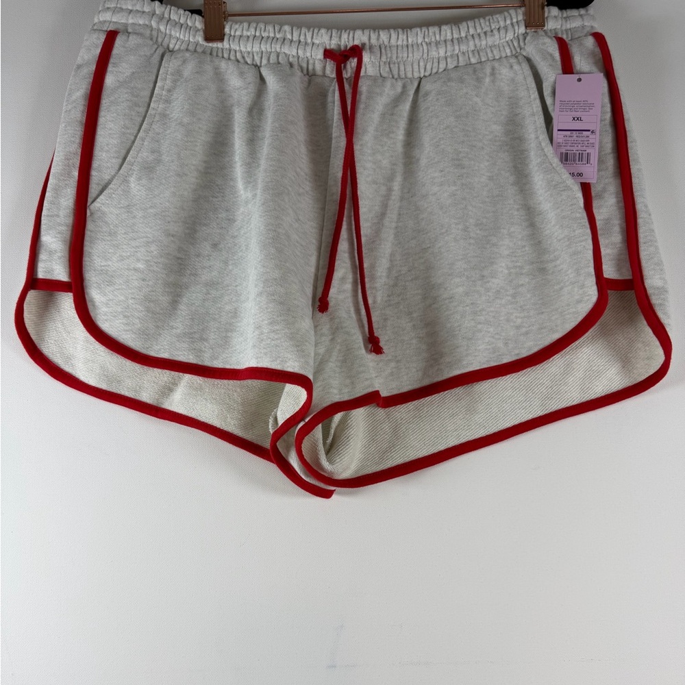 Wild Fable™ Women's Game Day Terry Pull-On Shorts - Heather Gray/Red XXL - Picture 5 of 10